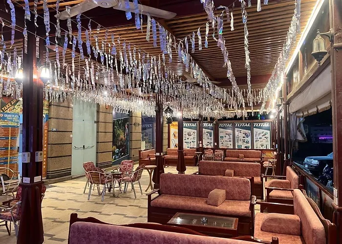 Grand Plaza